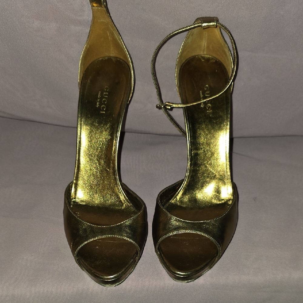 Gucci Metallic Gold Women's Heels